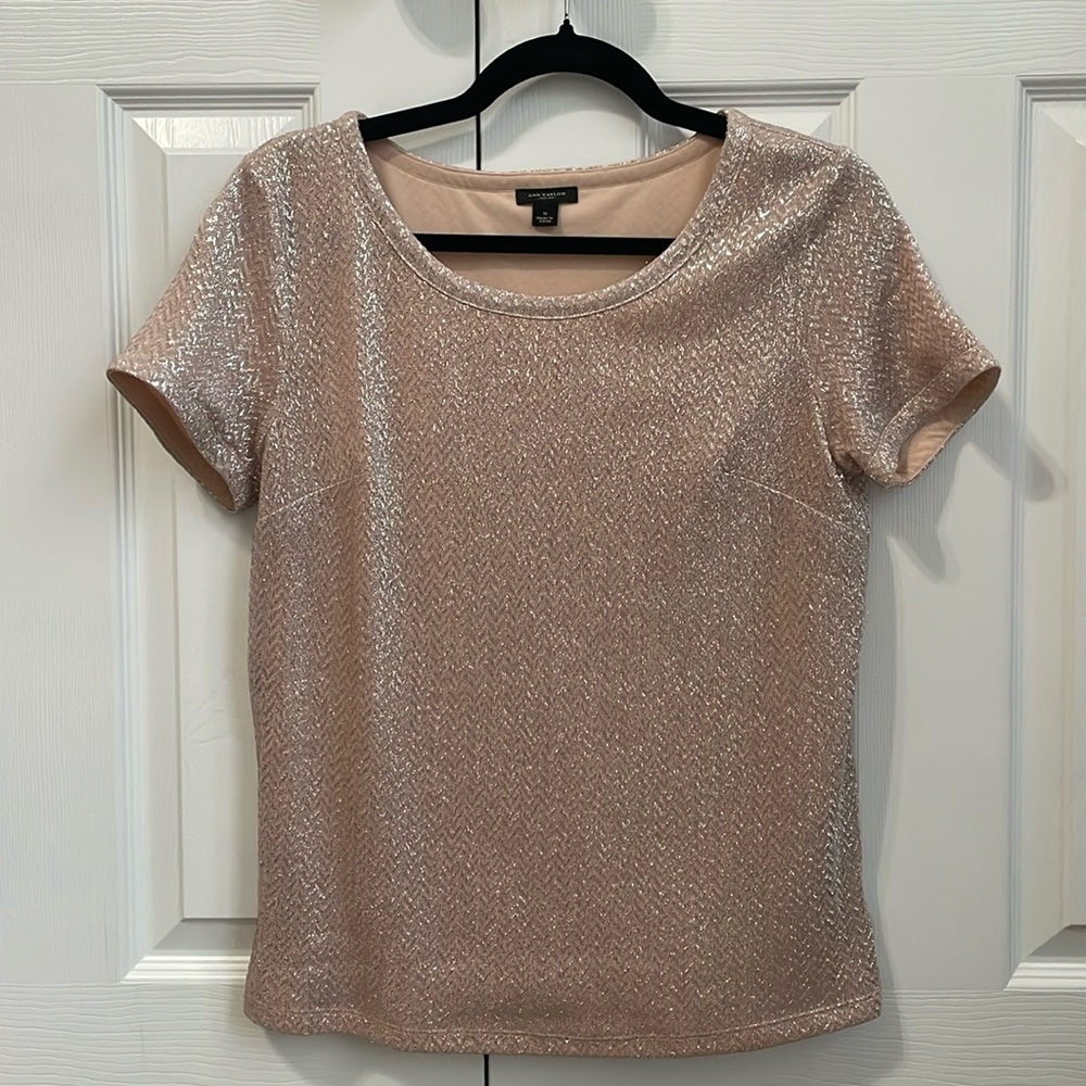 Beautiful rose gold metallic shirt from Ann Taylor - perfect condition